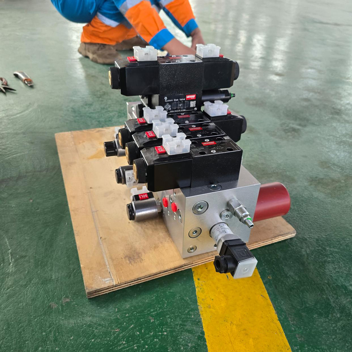 cone crusher air blast oil cooler fin cleaning preventive maintenance crusher parts